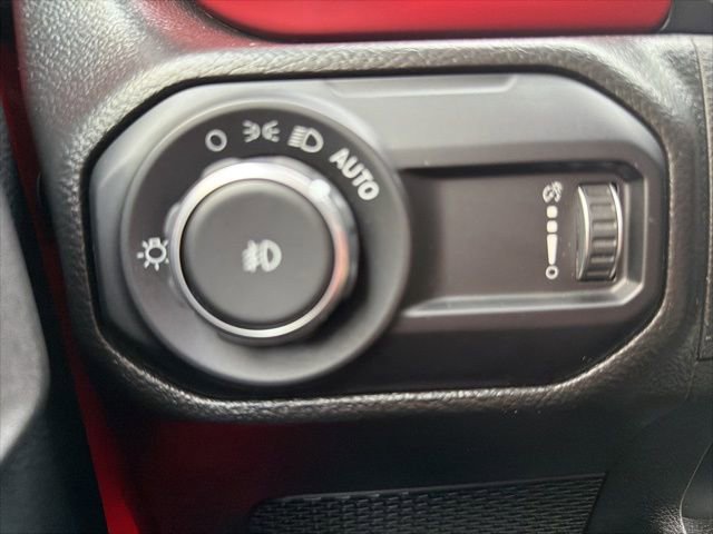Used 2023 Jeep Wrangler Rubicon w/ LED Lighting Group image 15
