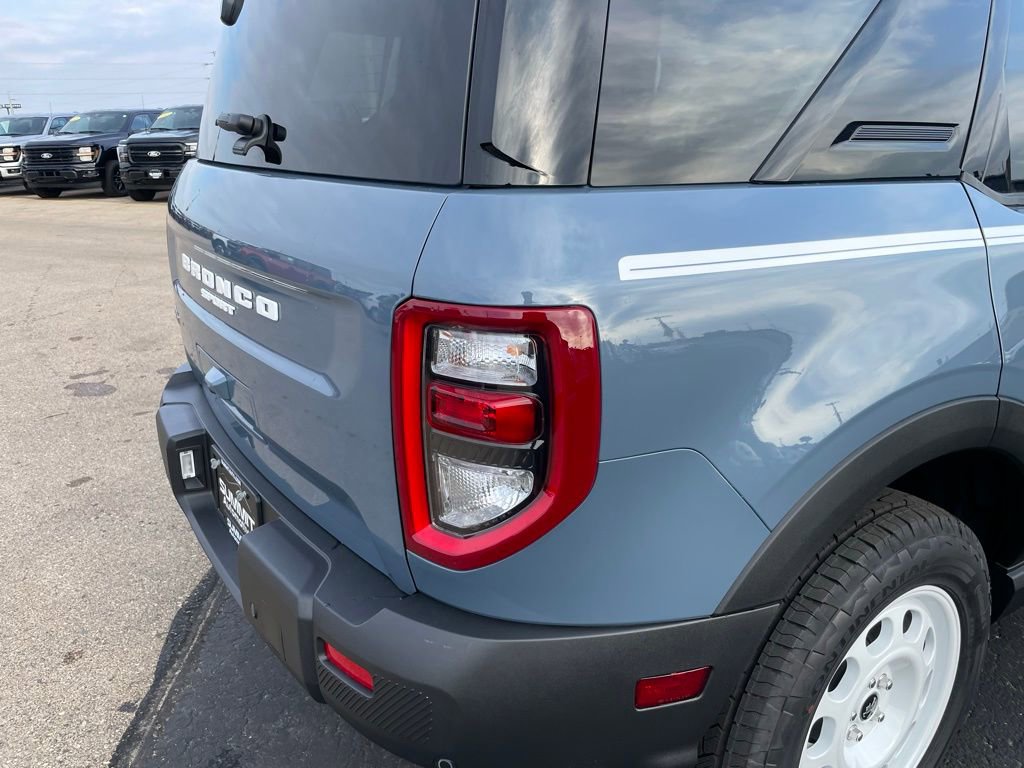 New 2025 Ford Bronco Sport Heritage w/ Convenience Package AWD/4WD image 32