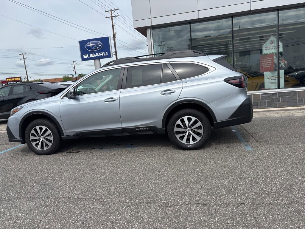 Certified 2022 Subaru Outback Premium AWD/4WD image 10