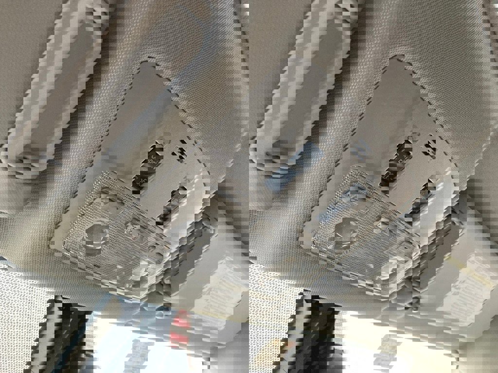 Used 2015 Toyota RAV4 Limited w/ Technology Package image 29