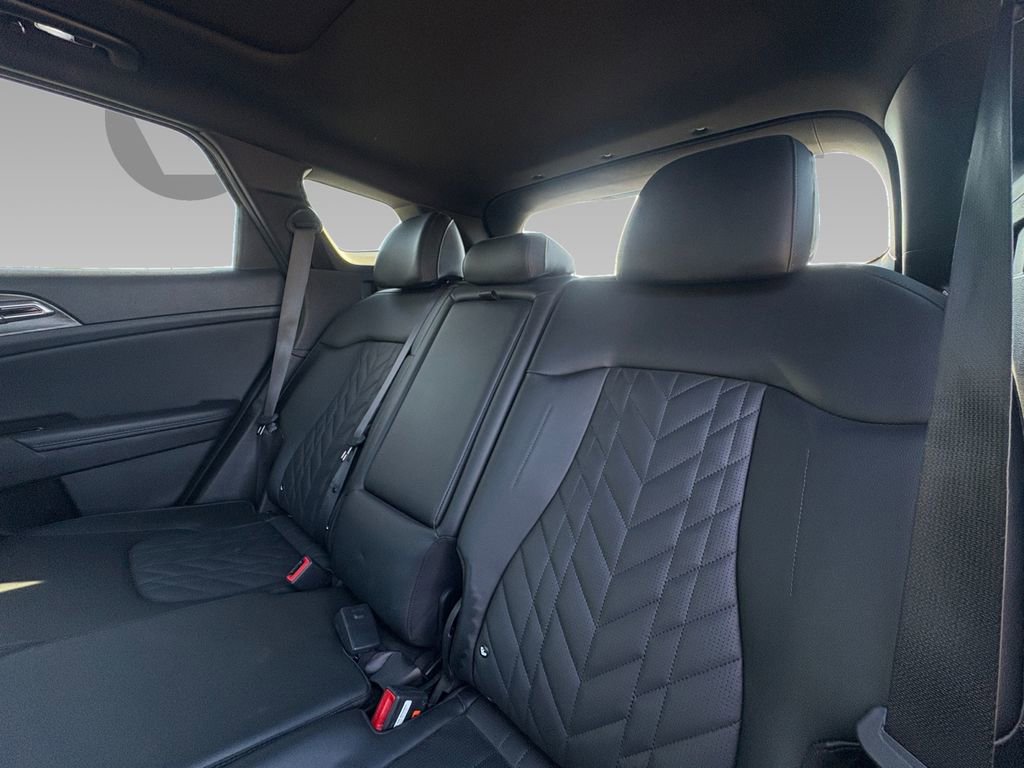 Used 2023 Kia Sportage X-Line w/ X-Line Premium Package AWD/4WD image 4