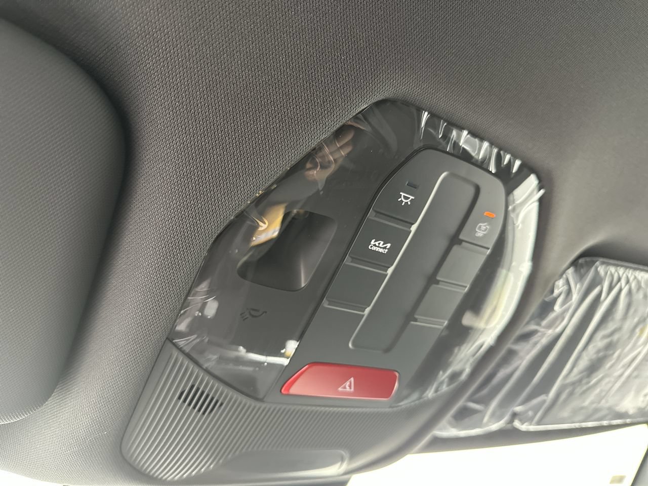 New 2027 Kia EV3 Wind FWD image 10