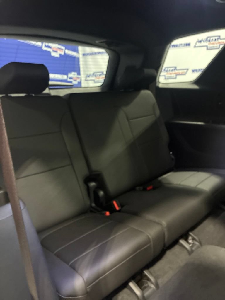 Used 2023 Chevrolet Traverse High Country w/ LPO, Floor Liner Package AWD/4WD image 40