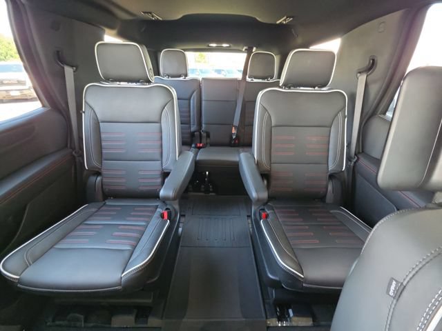 Used 2026 GMC Yukon AT4 Ultimate AWD/4WD image 28