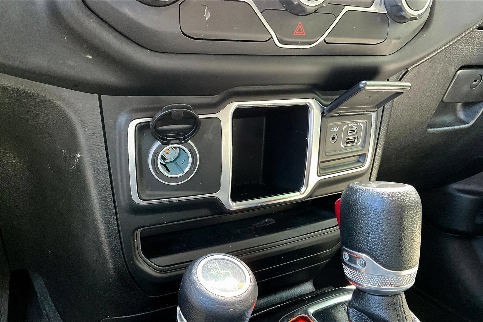 Used 2021 Jeep Wrangler Unlimited Sport AWD/4WD image 12