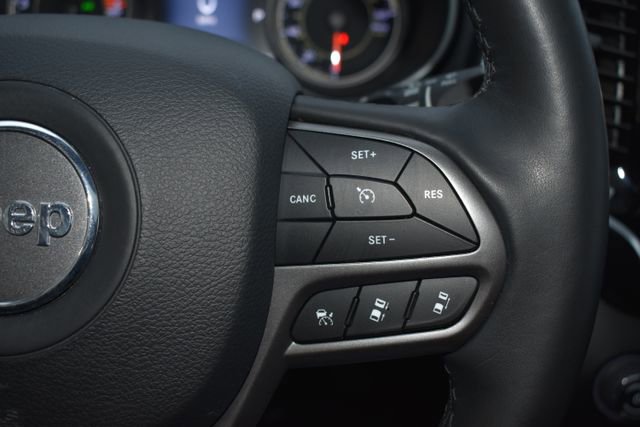 Used 2019 Jeep Cherokee Limited w/ Luxury Group image 22