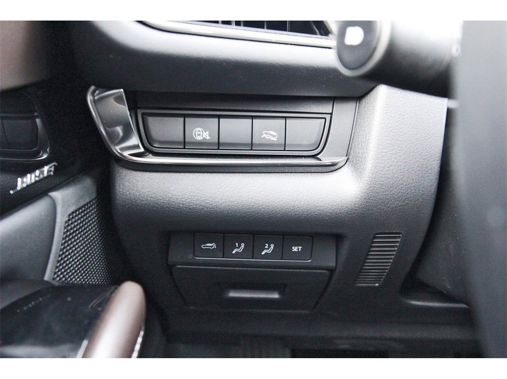 Certified 2025 MAZDA CX-30 AWD 2.5 S w/ Premium Package image 18