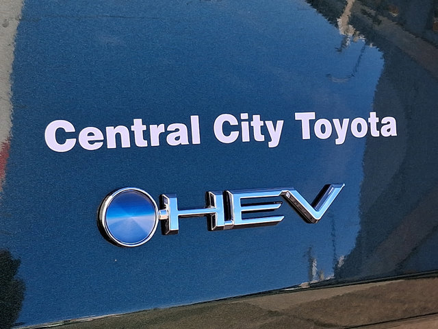 Certified 2026 Toyota Sienna XLE image 38