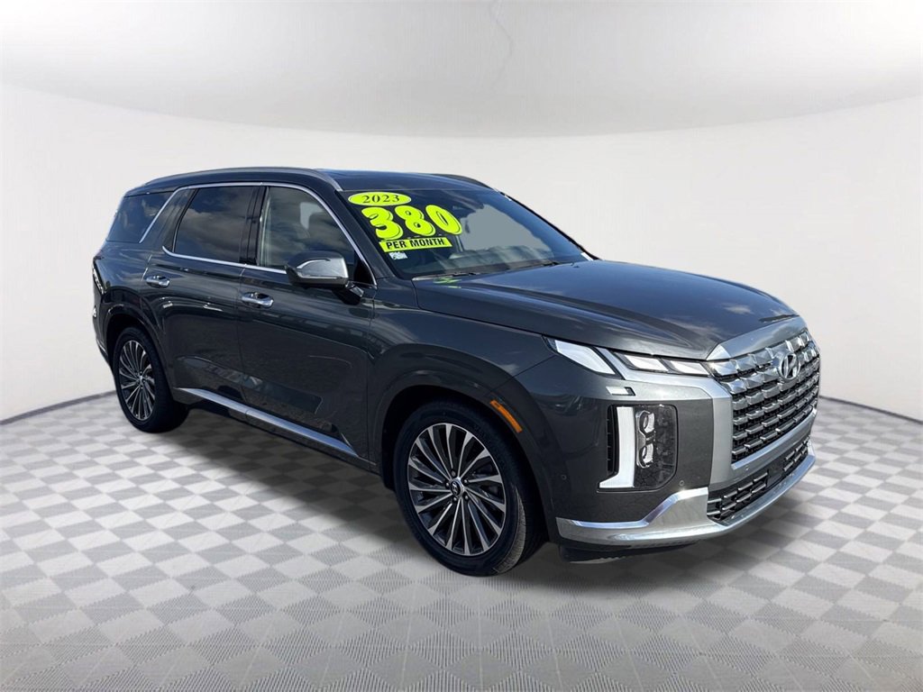 Used 2023 Hyundai Palisade Calligraphy image 3