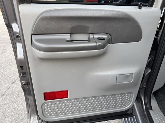 Used 2004 Ford F350 XLT image 14