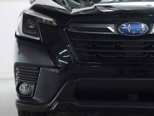 Certified 2022 Subaru Forester Limited image 6