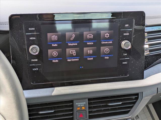 New 2026 Volkswagen Jetta SE FWD image 12