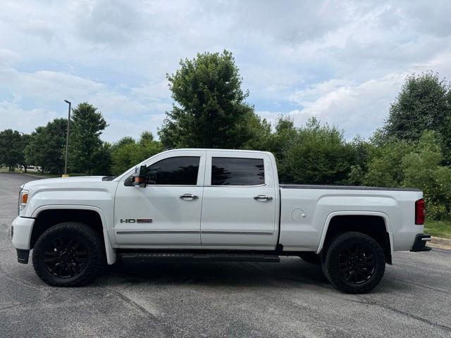 Used 2016 GMC Sierra 2500 SLT w/ All-Terrain HD Package AWD/4WD image 3