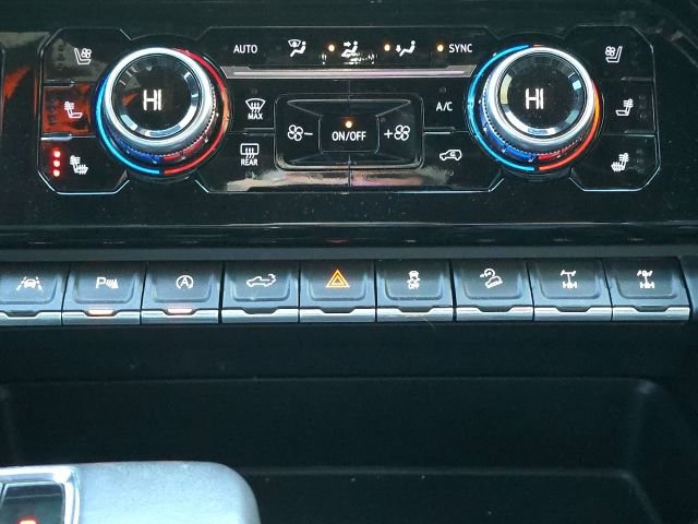 Used 2022 GMC Sierra 1500 AT4X image 40