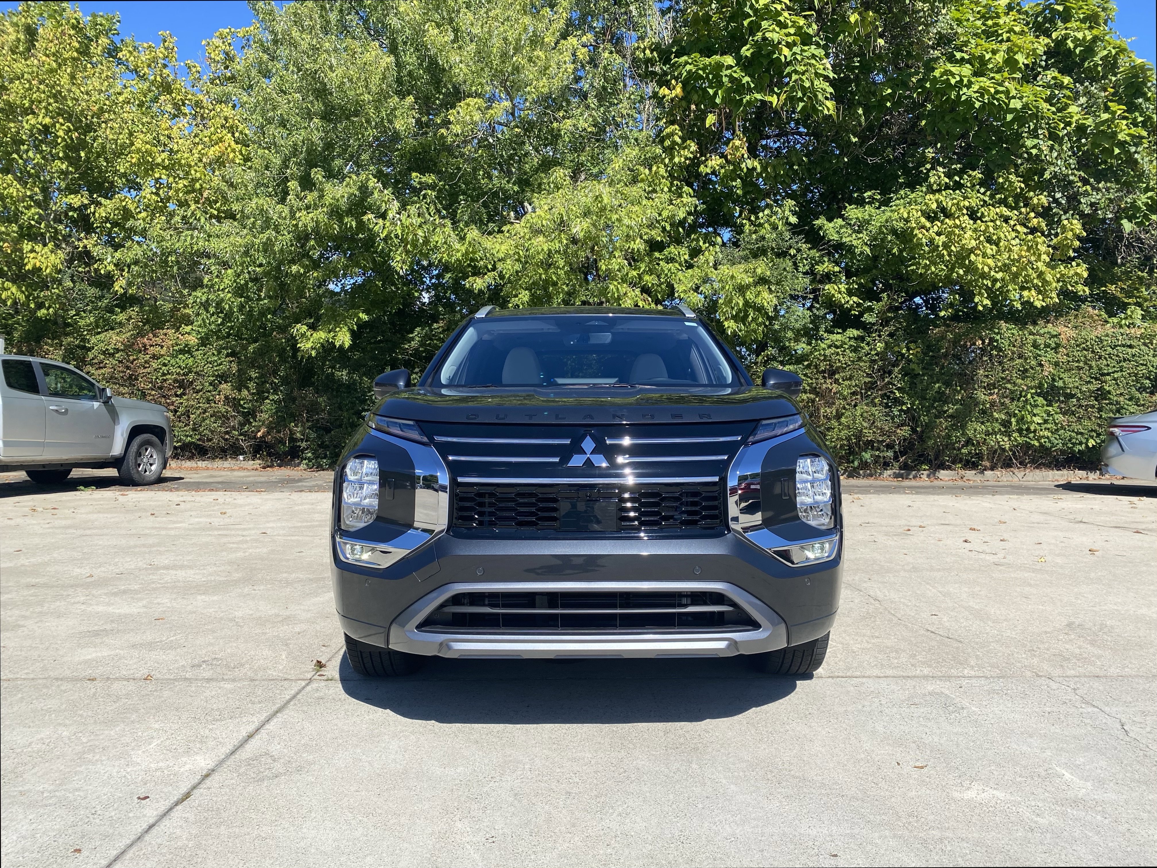 New 2025 Mitsubishi Outlander SEL image 36