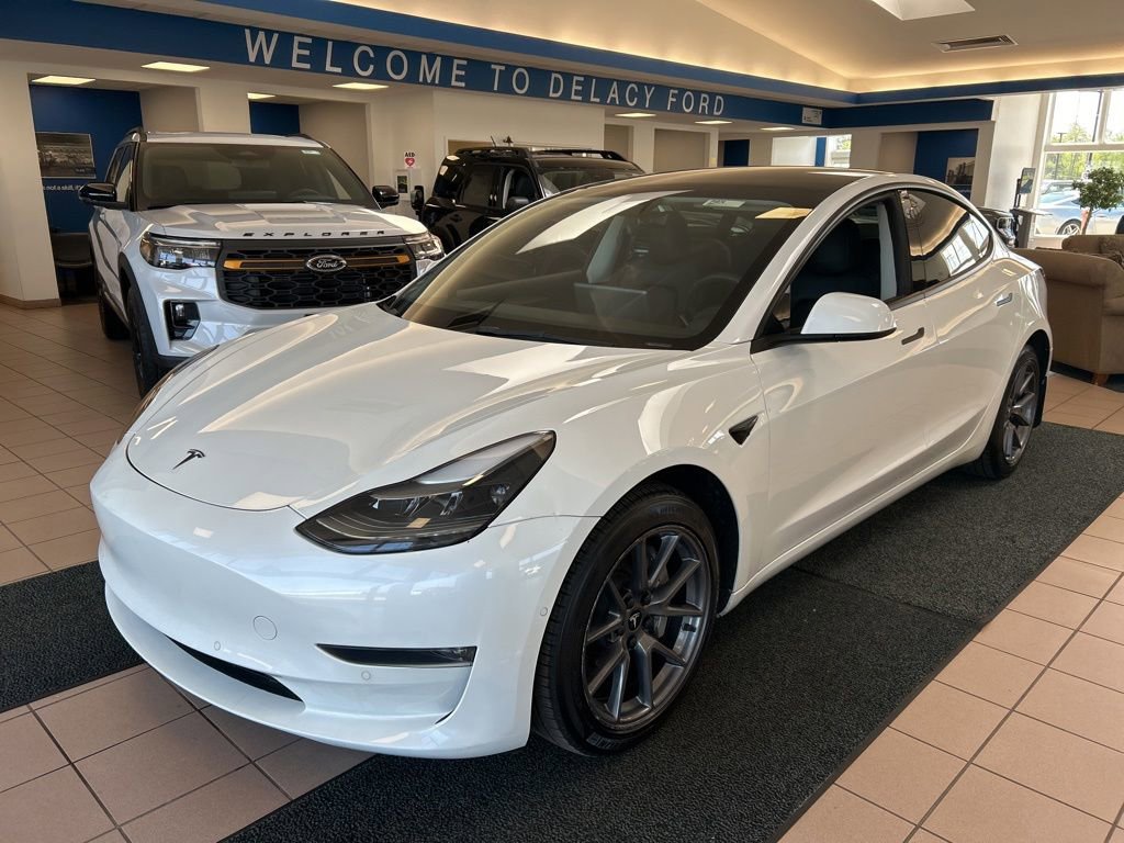 Used 2022 Tesla Model 3 Long Range AWD/4WD image 1