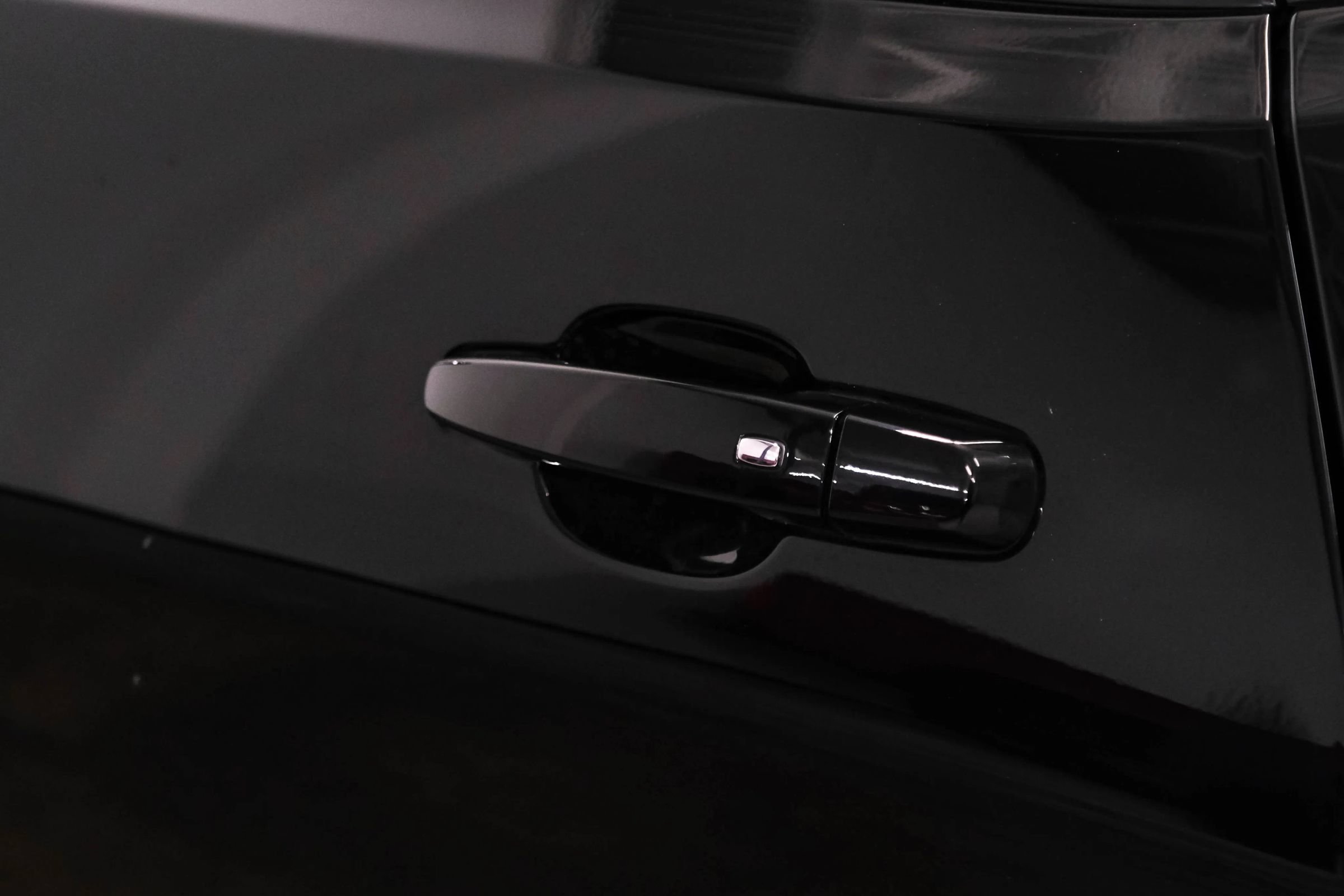 Used 2019 Chevrolet Camaro SS RWD image 36