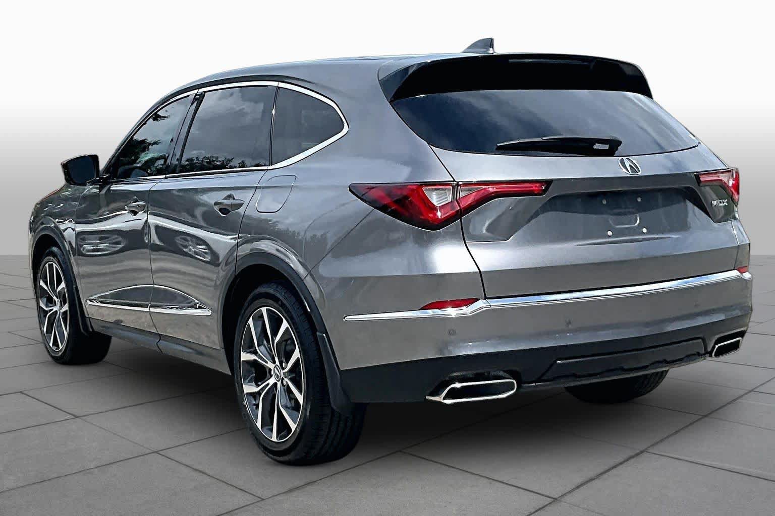 Used 2023 Acura MDX w/ Technology Package FWD image 12