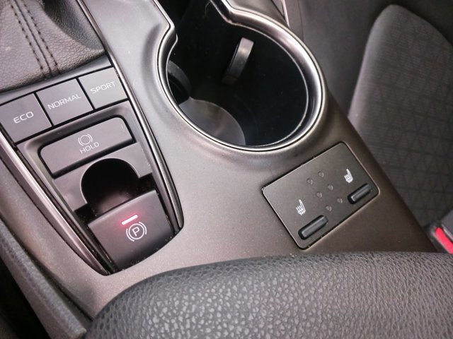 Used 2021 Toyota Camry XSE image 29