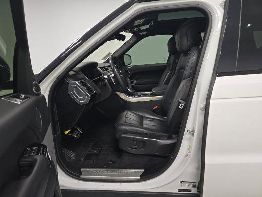 Used 2021 Land Rover Range Rover Sport HSE Silver Edition image 7