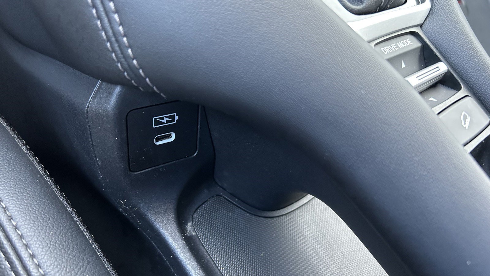 Used 2024 Honda HR-V EX-L image 37