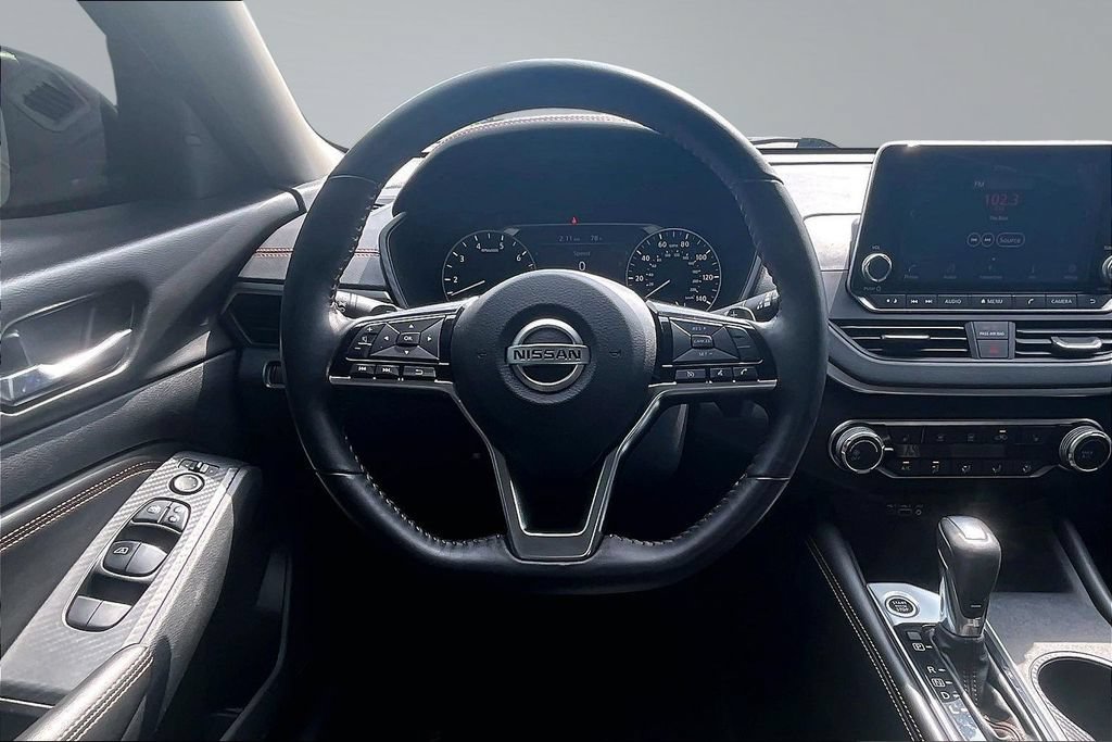 Used 2020 Nissan Altima 2.5 SR w/ Premium Package FWD image 5