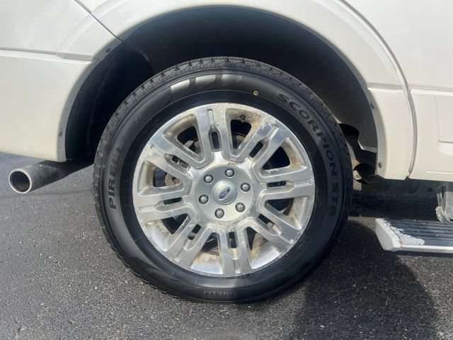 Used 2012 Ford Expedition Limited AWD/4WD image 22