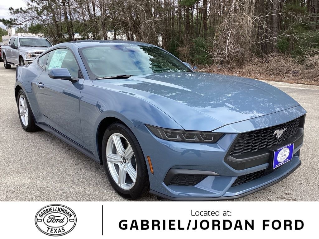 New 2026 Ford Mustang Coupe video 1