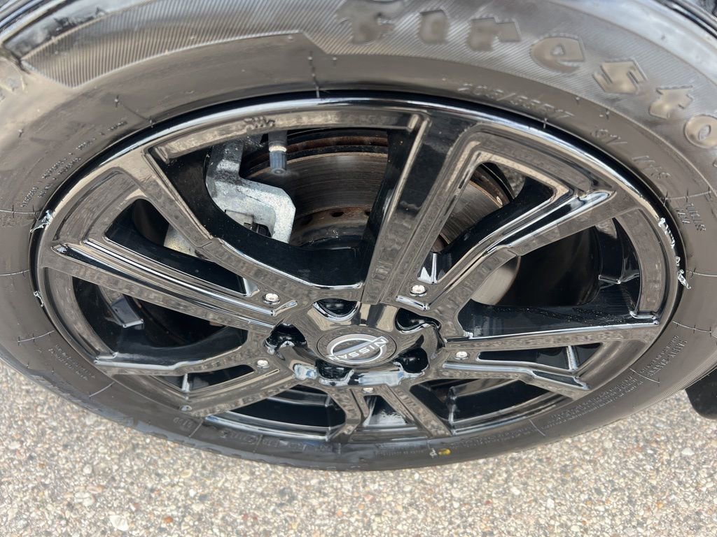 Certified 2023 Nissan Kicks SR w/ SR Premium Package FWD image 48