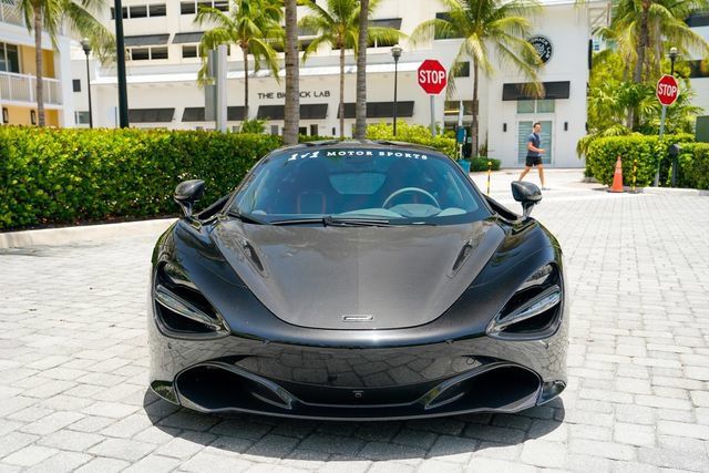 Used 2018 McLaren 720S Performance RWD image 4