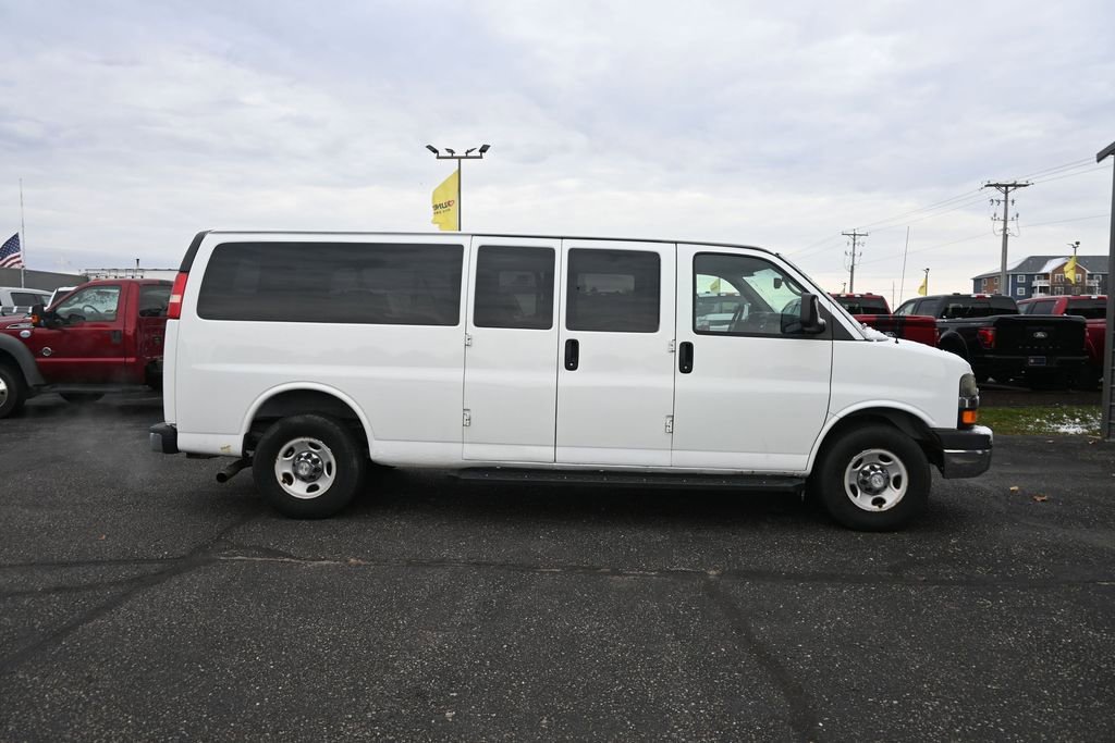 Used 2011 Chevrolet Express 3500 LT w/ LT Preferred Equipment Group RWD image 6