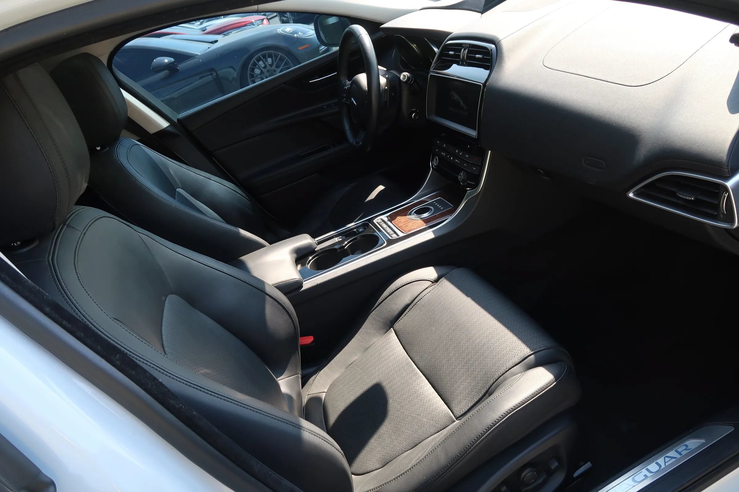 Used 2017 Jaguar XE First Edition RWD image 24