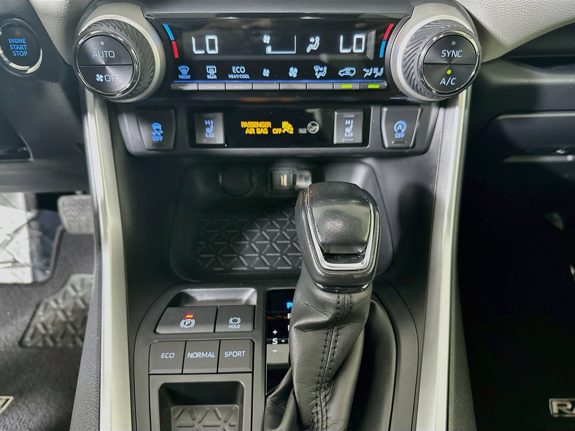 Certified 2022 Toyota RAV4 XLE Premium FWD image 23