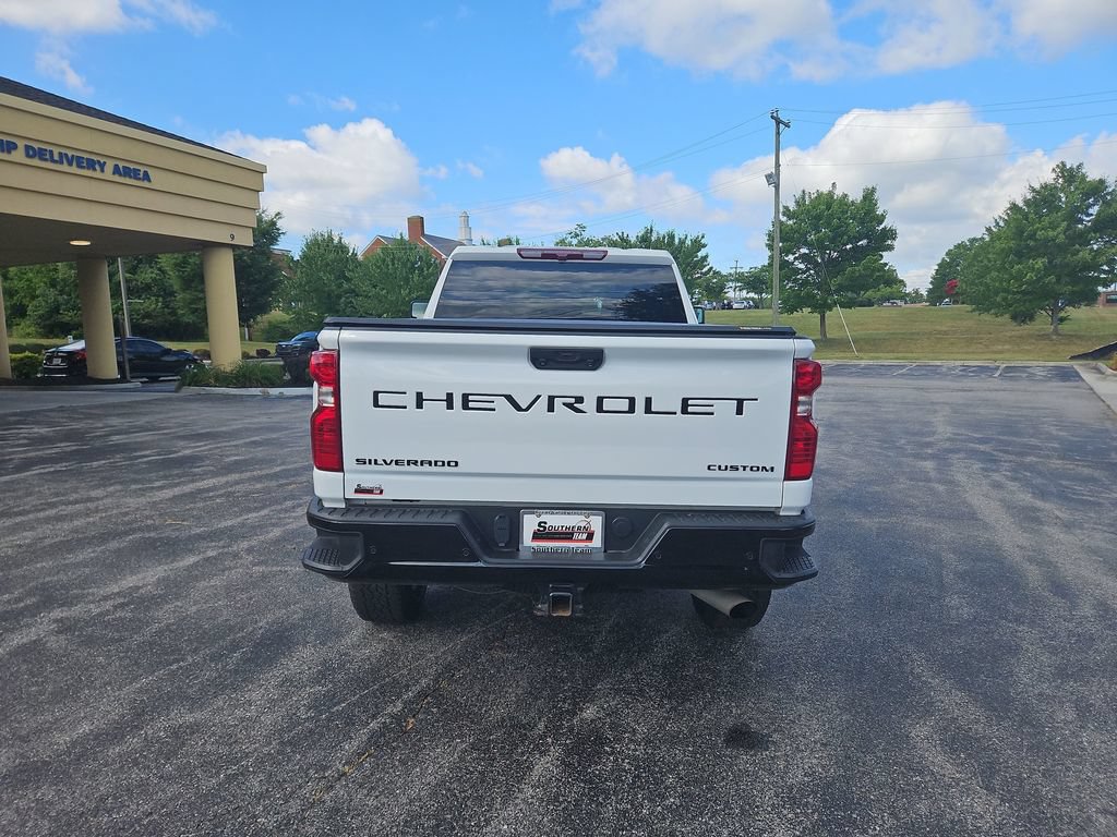 Used 2024 Chevrolet Silverado 2500 Custom w/ Custom Value Package AWD/4WD image 4