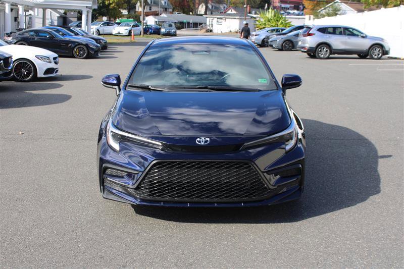 Used 2024 Toyota Corolla SE image 3