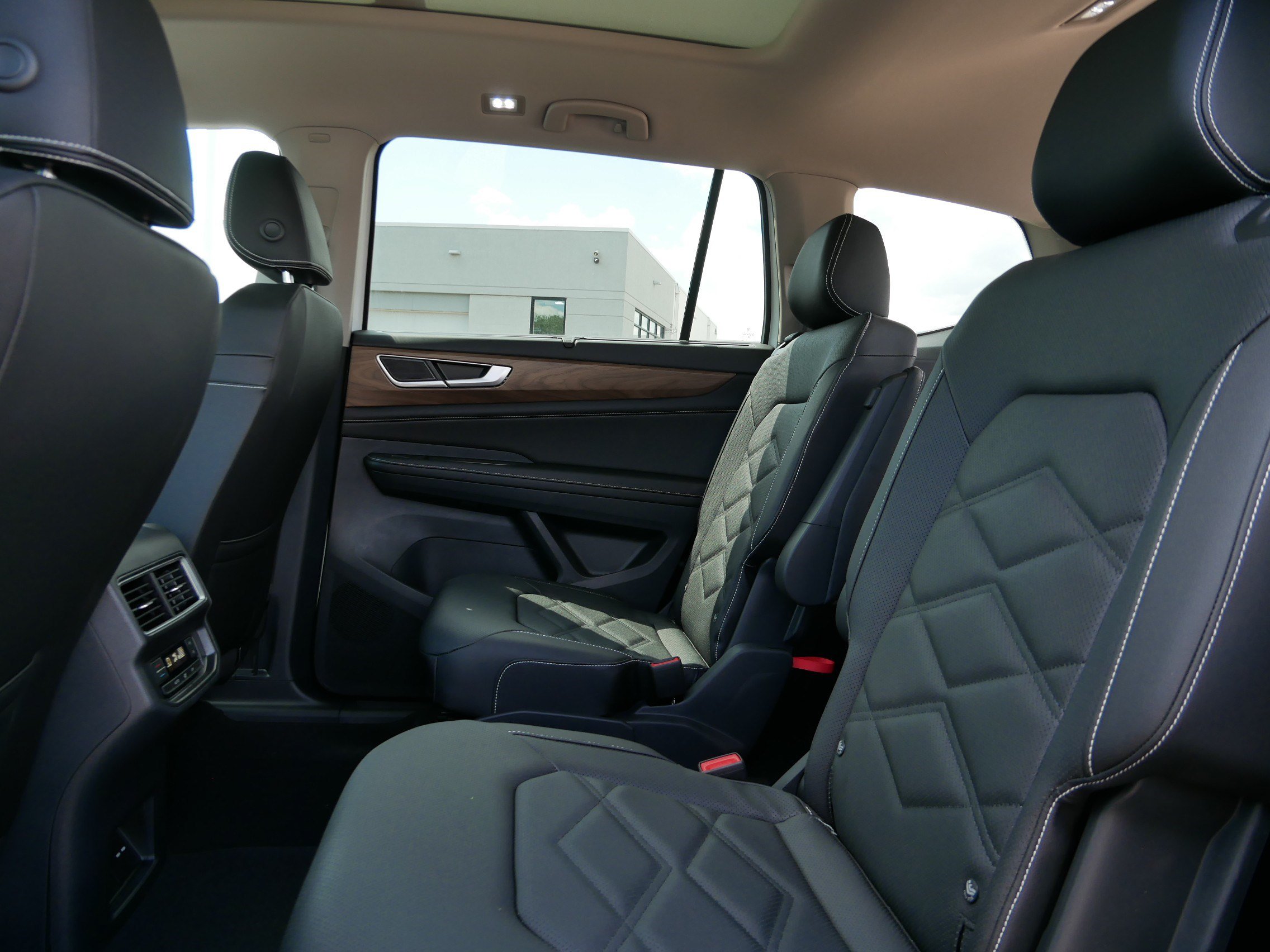 New 2026 Volkswagen Atlas SE AWD/4WD image 5