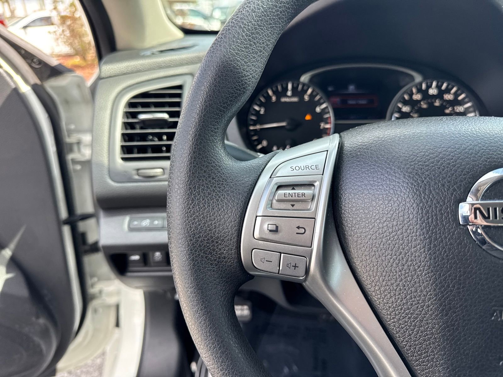 Used 2018 Nissan Altima 2.5 S w/ S Convenience Package image 14