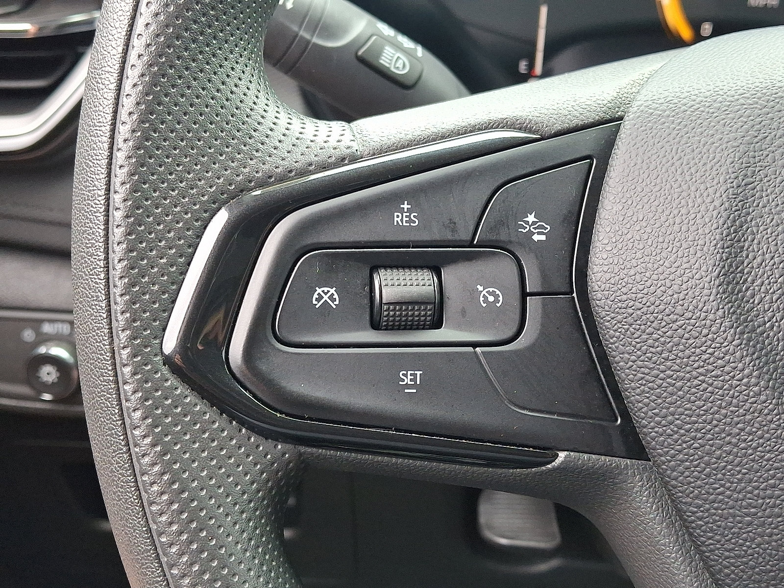 Used 2026 Chevrolet TrailBlazer LT FWD image 19