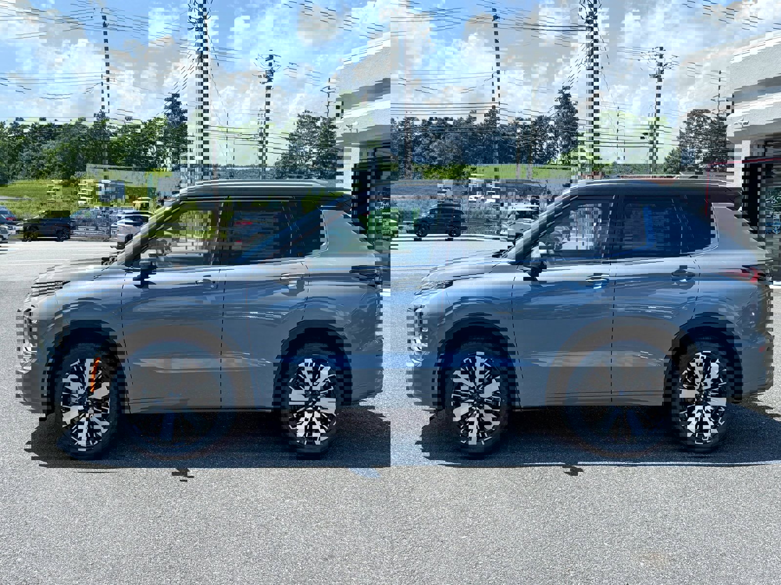 New 2025 Mitsubishi Outlander AWD image 8