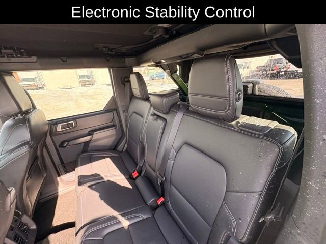 Used 2025 Ford Bronco Outer Banks image 13