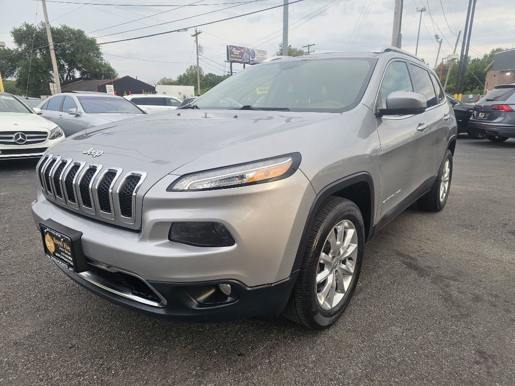 Used 2016 Jeep Cherokee Limited image 11