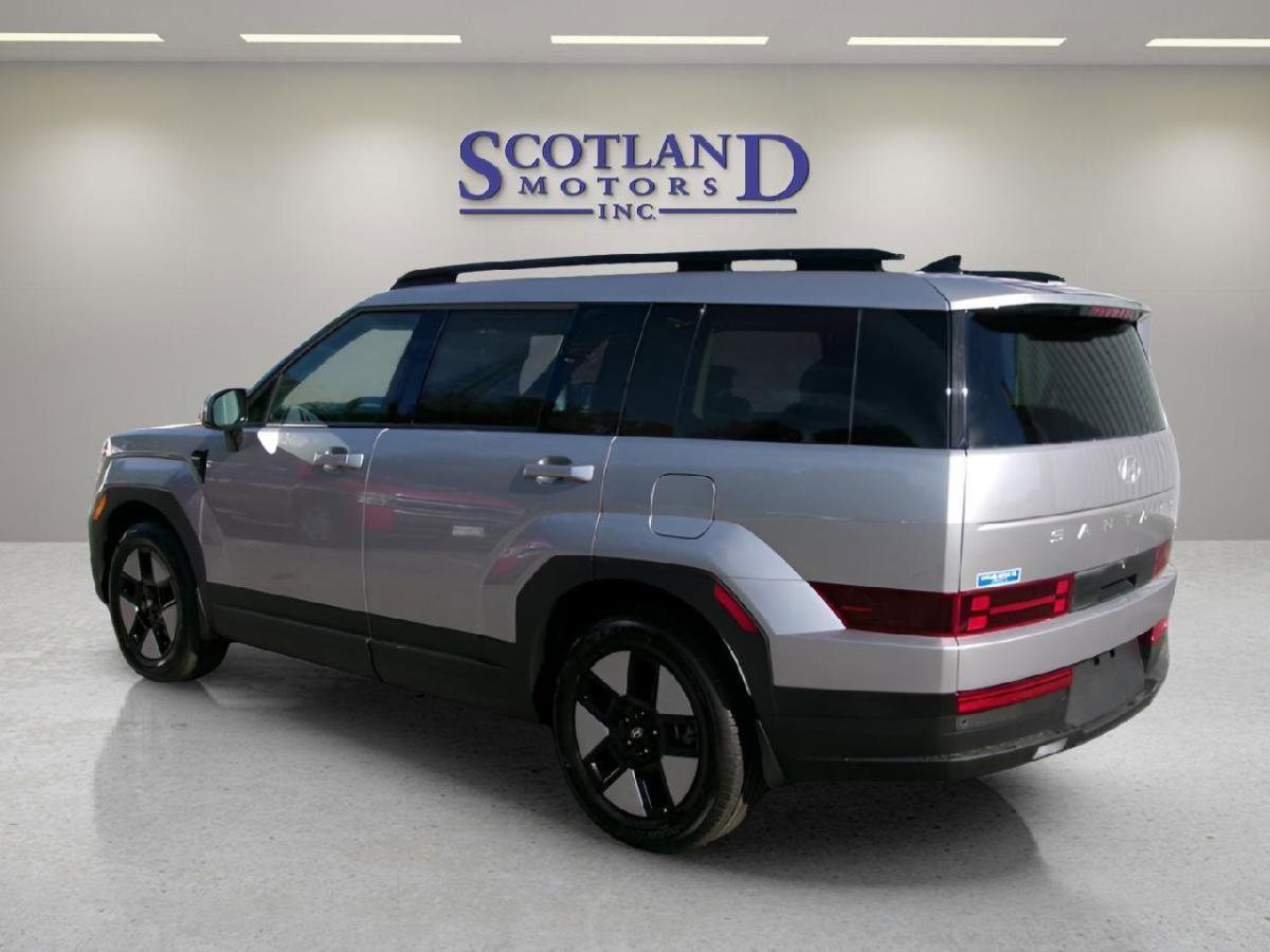 Used 2026 Hyundai Santa Fe SEL image 8