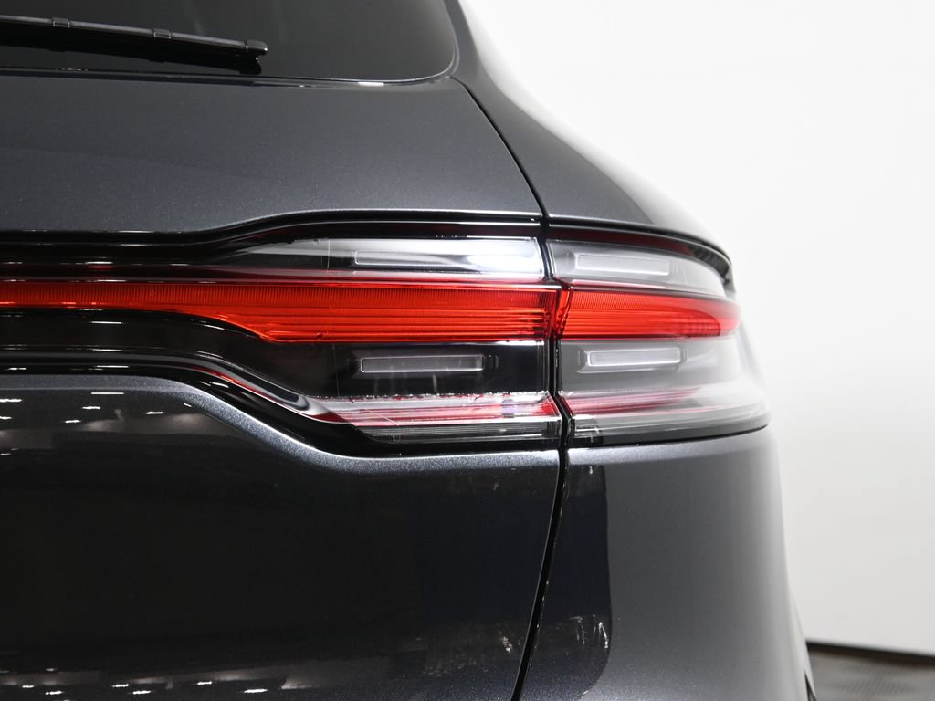 New 2026 Porsche Macan AWD/4WD image 13
