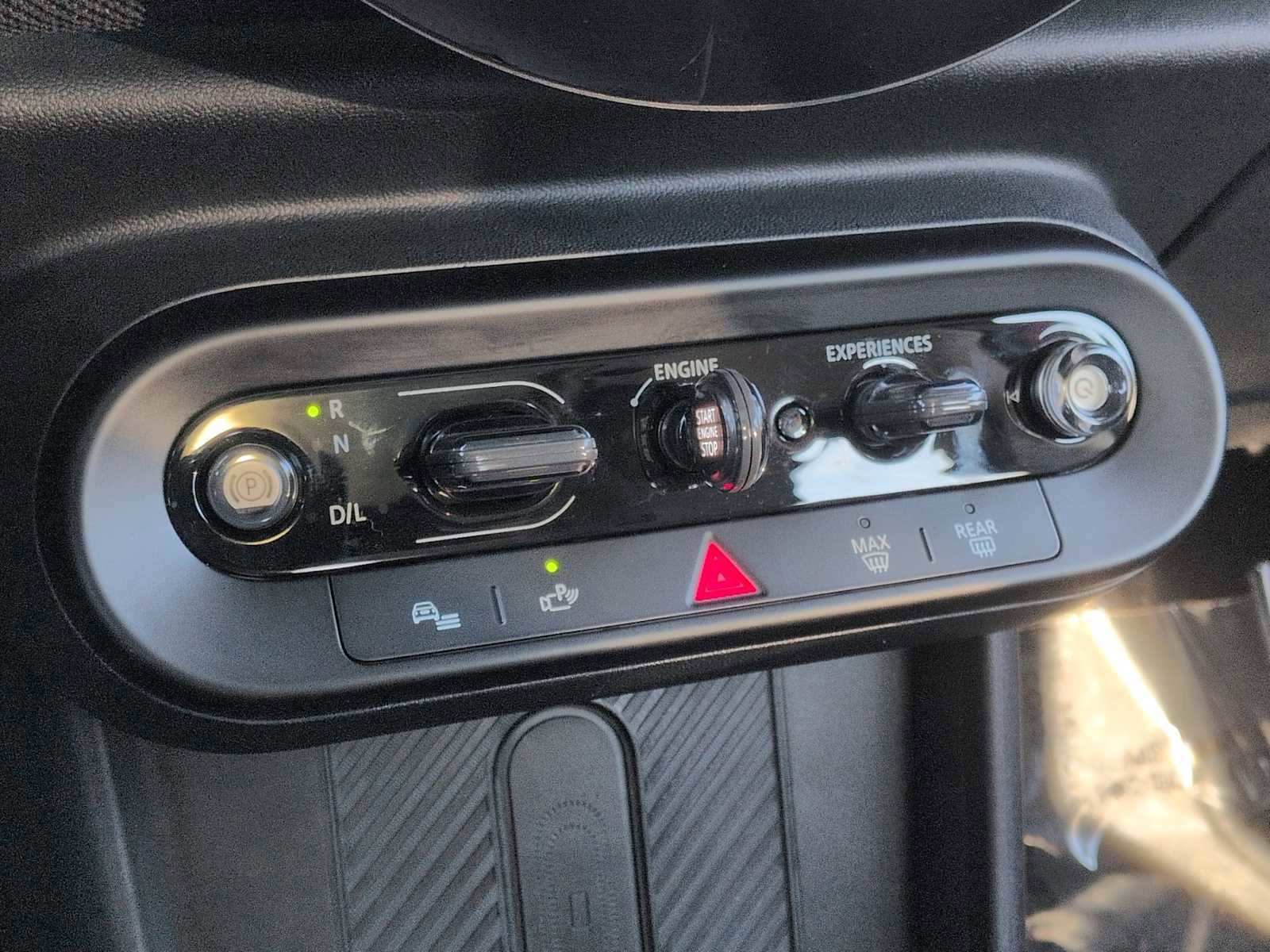 Used 2025 MINI Cooper S image 34