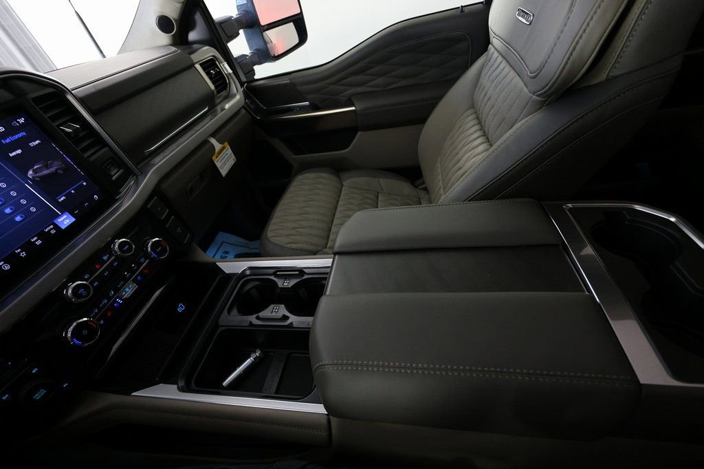 Used 2026 Ford F250 Platinum w/ Platinum Plus Package image 40