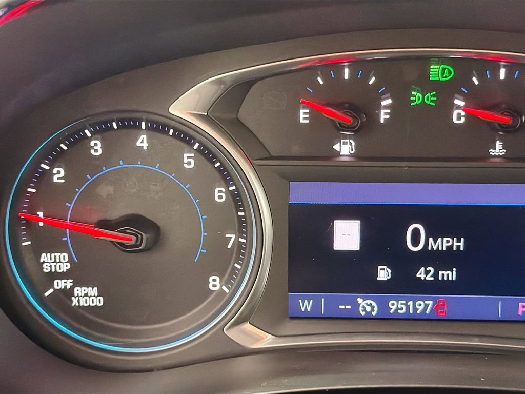 Used 2021 Chevrolet Traverse RS image 13