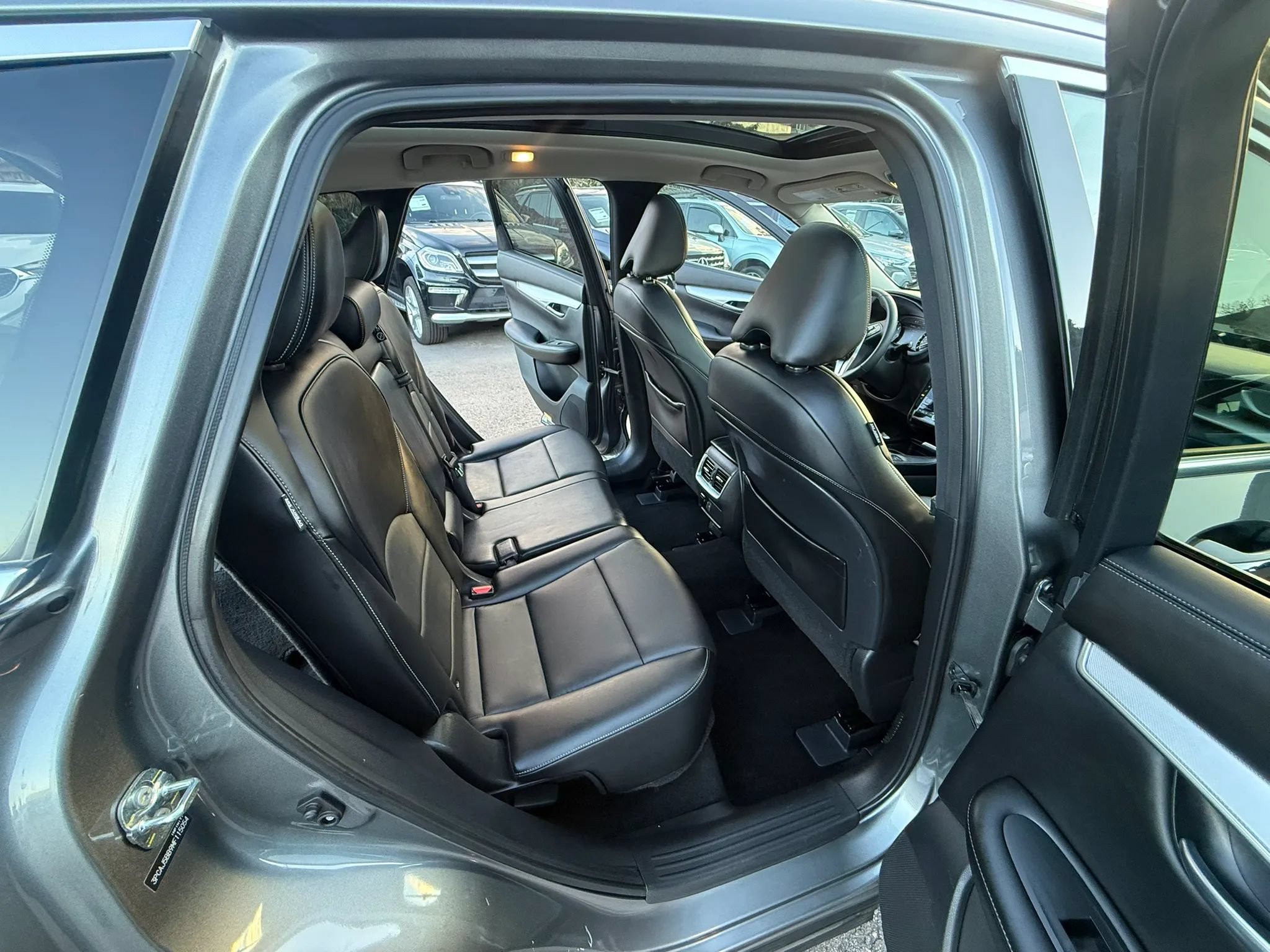Used 2021 INFINITI QX50 Luxe AWD/4WD image 16