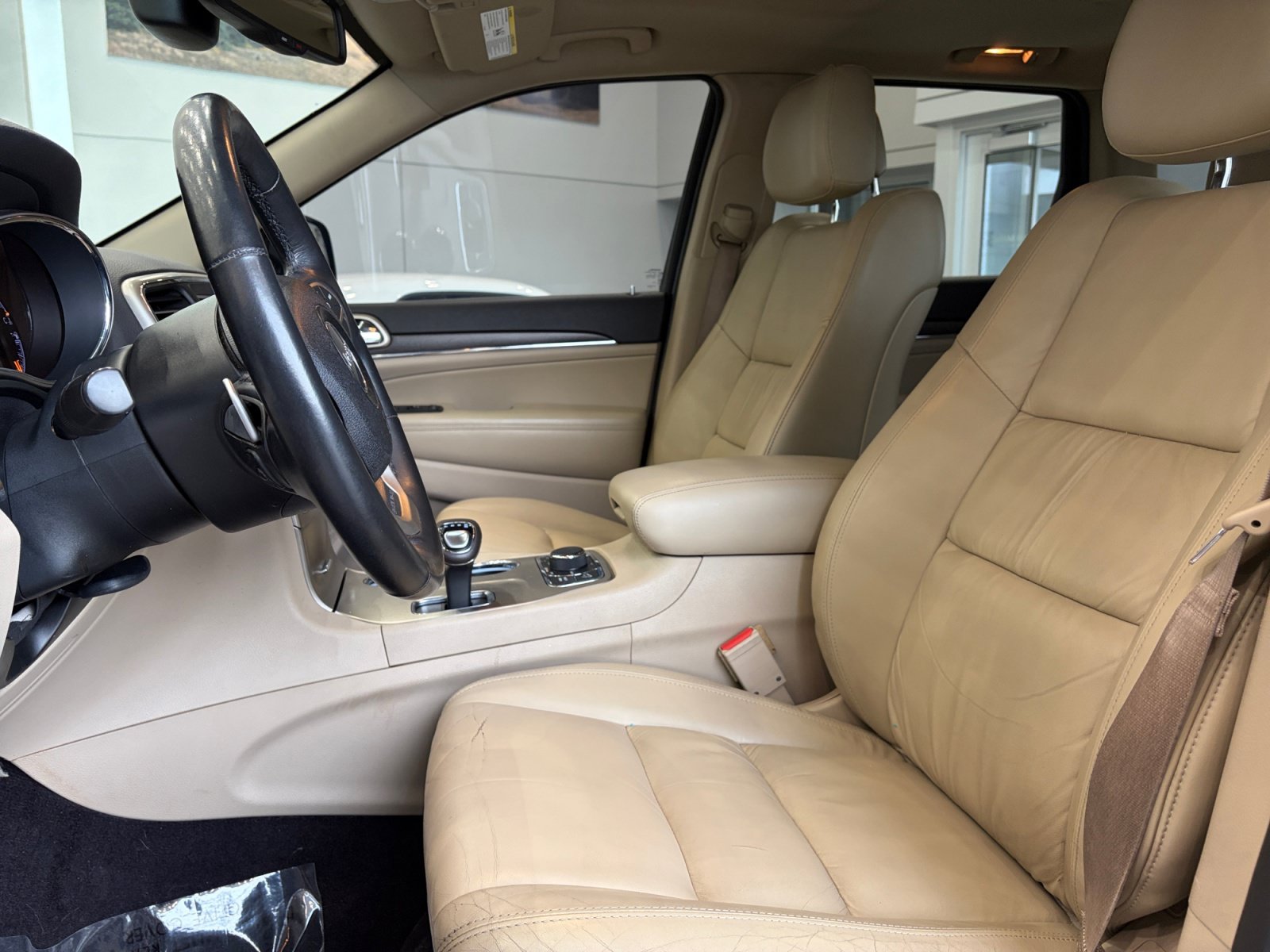 Used 2015 Jeep Grand Cherokee Limited AWD/4WD image 12