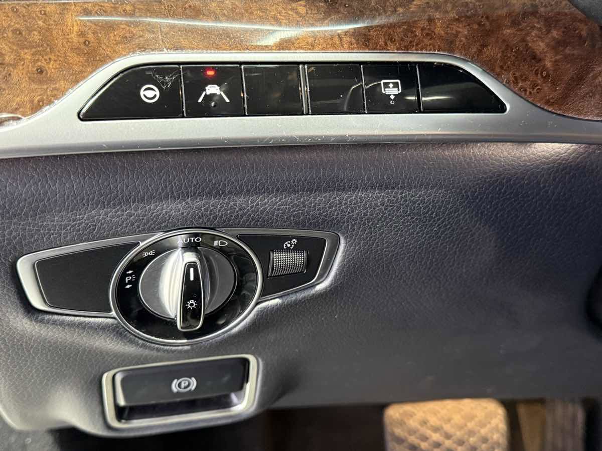 Used 2019 Mercedes-Benz S 450 4MATIC Sedan w/ Premium Package image 28