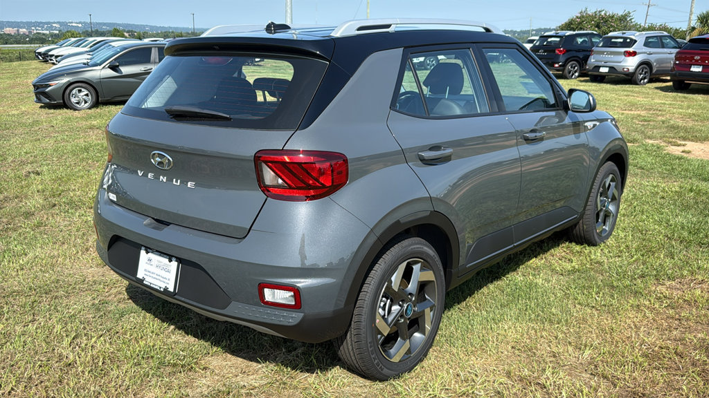New 2026 Hyundai Venue SEL FWD image 7